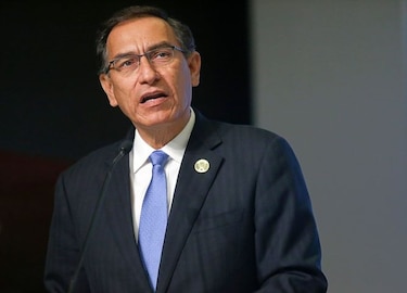 Presidente de Perú pide que juez fugitivo sea detenido en España
