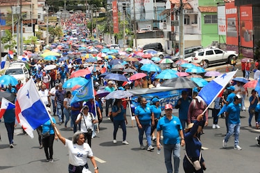 ‘Cada cierre de calle asfixia a las pequeñas empresas’: el sustento de 1.5 millones de personas en riesgo
