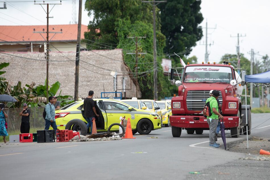 ‘Dinero en mano’: denuncian pagos para sostener cierres en Bocas del Toro