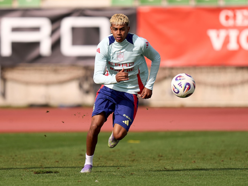 Lamine Yamal: ‘De lo que se debe hablar es de lo que hago dentro del campo’