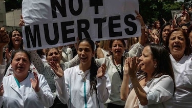 Estados Unidos condena arrestos ‘arbitrarios’ en Venezuela por presunto ataque