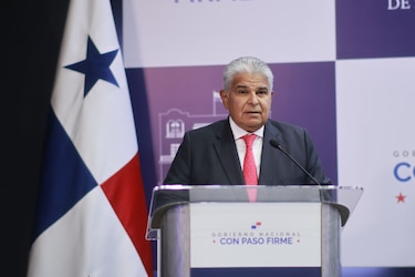 Le ‘hackearon’ el teléfono celular al presidente Mulino; la seguridad del Estado está investigando