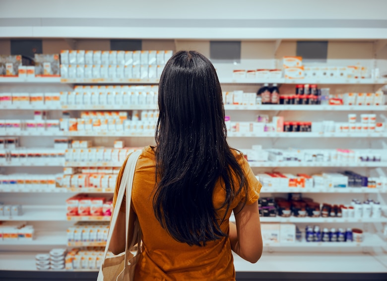 Mulino firma decreto para registro automático de medicamentos