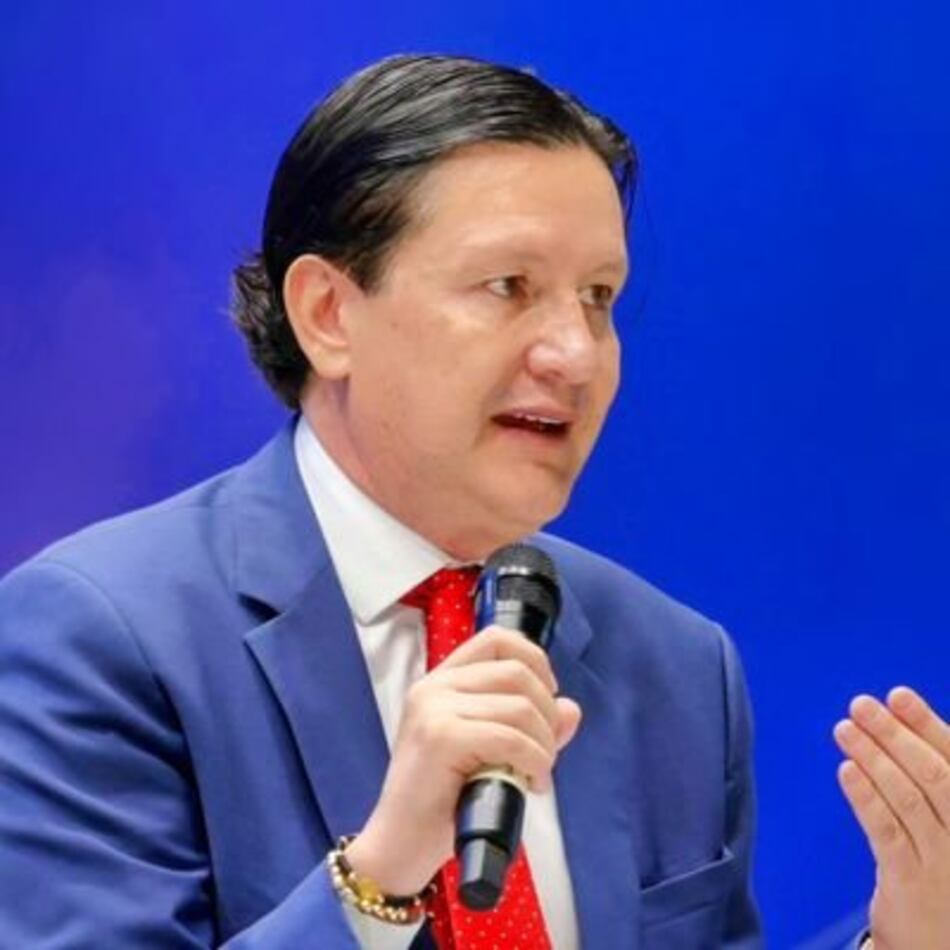 Renuncia comisionado de Derechos Humanos del Gobierno del presidente Bukele en El Salvador