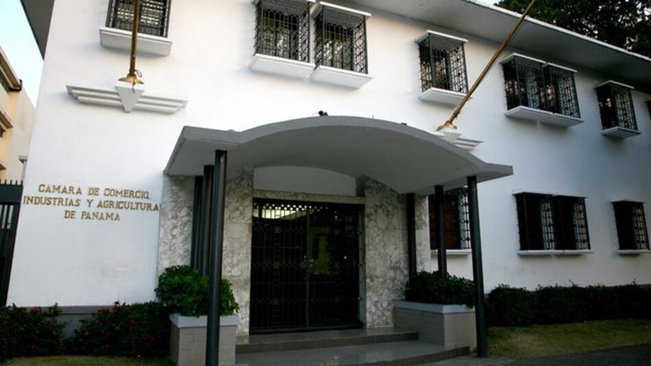 Cámara de Comercio: lo ocurrido en el aeropuerto pone en juego la reputación del país