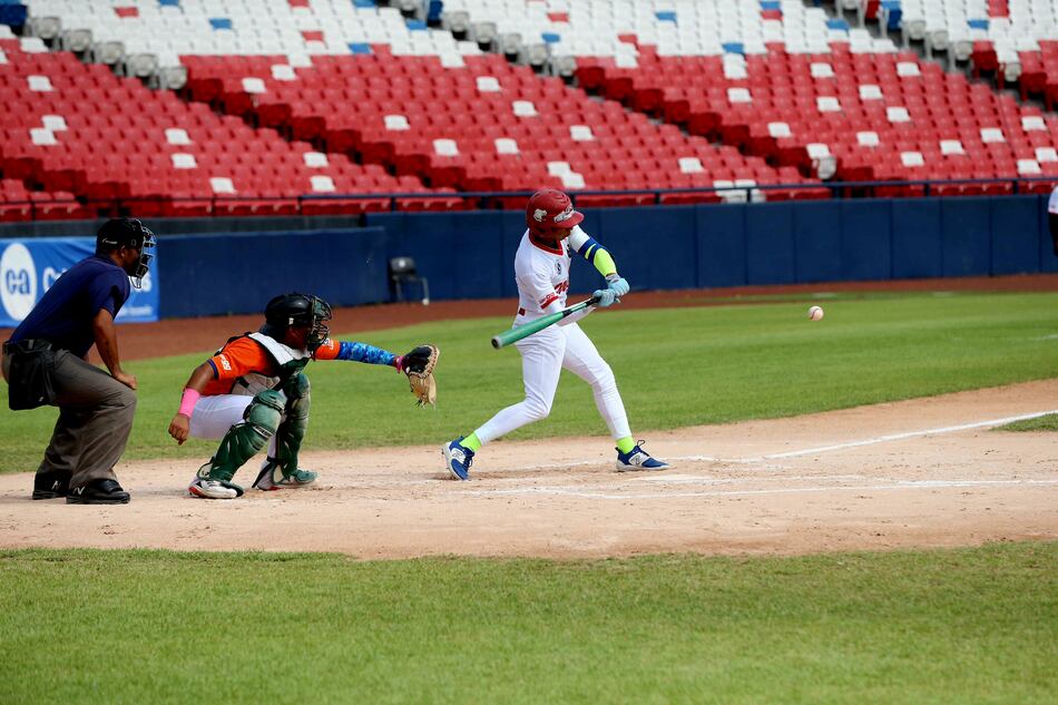 Arrancó el Campeonato Nacional de Béisbol Intermedio con grandes emociones