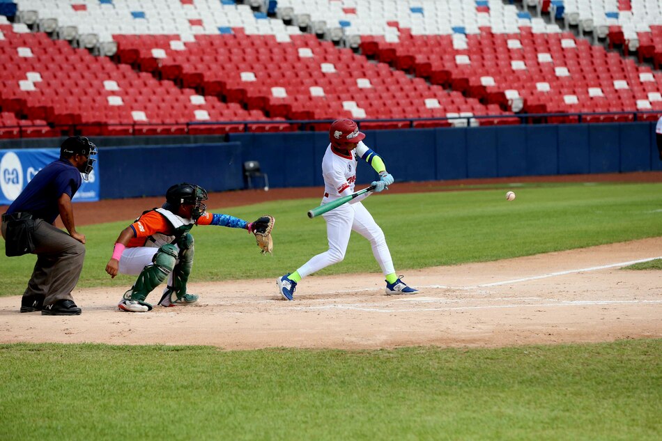 Arrancó el Campeonato Nacional de Béisbol Intermedio con grandes emociones