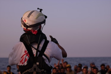 Médicos Sin Frontera rescata a 51 migrantes en aguas internacionales cerca de Malta