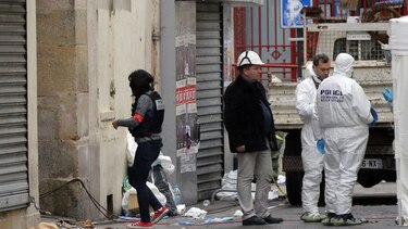 Autor de ataques a París murió en una redada policial