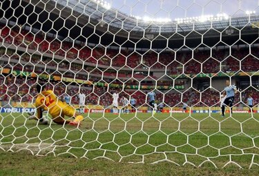 Demandan a FIFA por venta de entradas en Copa Confederaciones