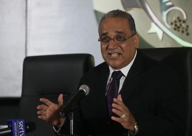 Camacho dice que Roux está ‘desesperado’