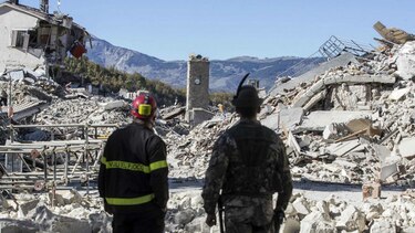 Un fuerte terremoto sacude nuevamente el centro de Italia