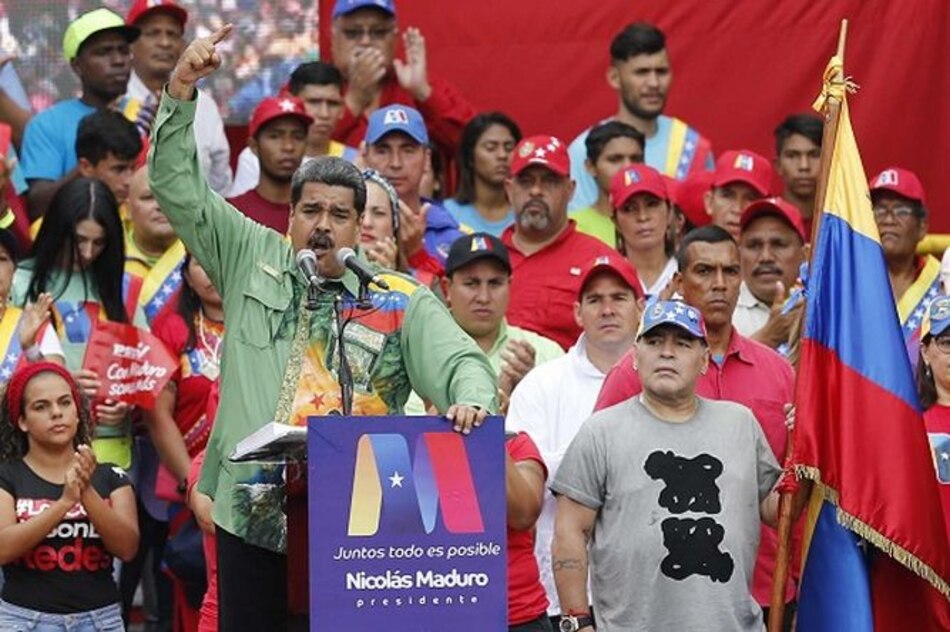 Maduro y opositor Falcón cierran campaña entre Maradona y Rubén Blades