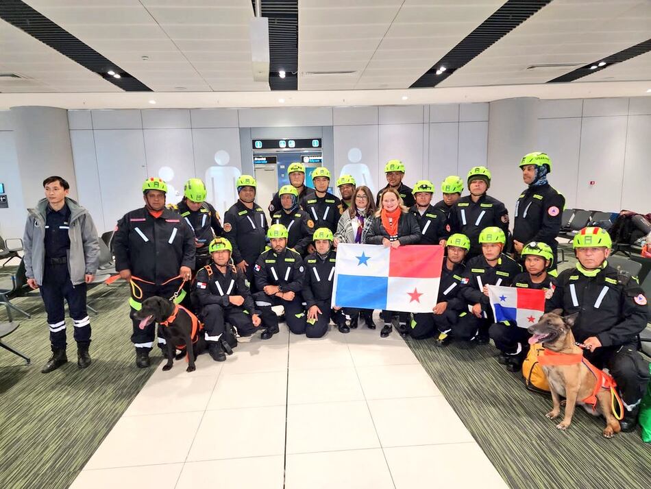 Rescatistas panameños ya llegaron a Estambul