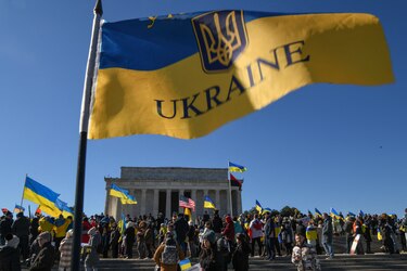 Rusia y Ucrania piden diálogo ante intensificación de hostilidades