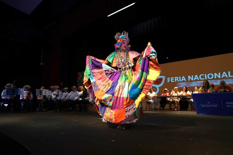 Artesanos panameños brillan en la Feria Nacional de Artesanías 2025