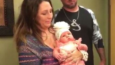 Mujer da a luz a una bebé de 13 libras en Florida