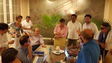 Gobierno de Colombia y las FARC cerrarían negociaciones de paz este miércoles