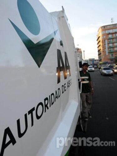 AAUD pide 'tolerancia' con el plan para recoger la basura