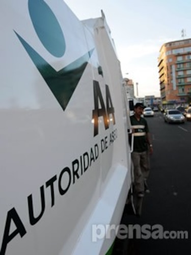 AAUD pide 'tolerancia' con el plan para recoger la basura