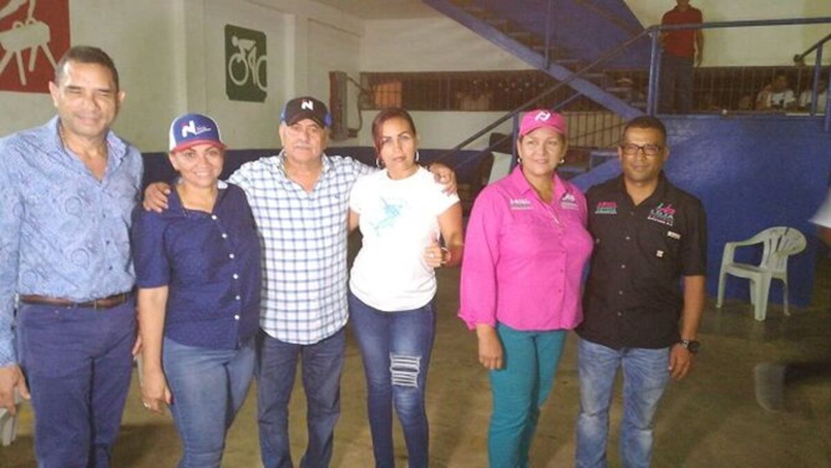 Roberto Ayala (Izq); Roberto Ábrego (C) y Lilia Batista (Der).