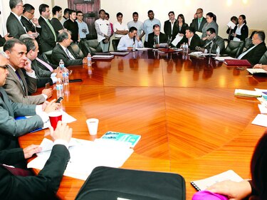 Repudian artículo que ordena cierre de medios