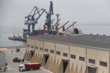 La naviera china Cosco afirma que su puerto de Chancay no afecta a la soberanía peruana