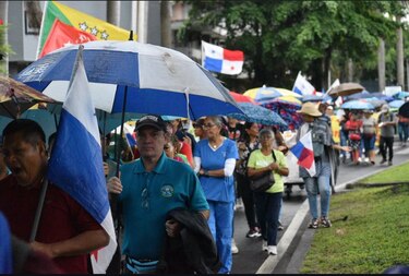 ‘El Meduca amenaza, los bancos llaman, pero seguimos firmes’: docentes en paro