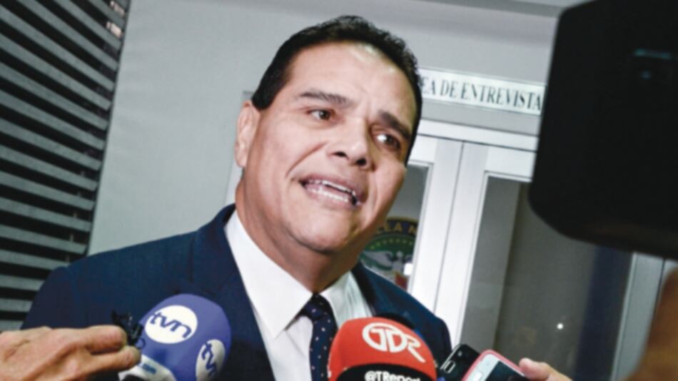 Fracasó intento de candidatos de acaparar puestos