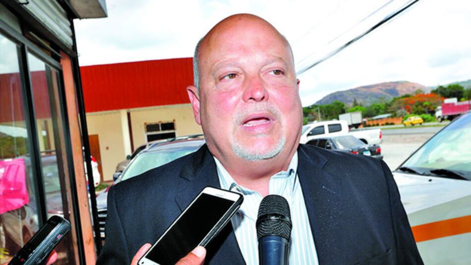 Tribunal verificará certificado de incapacidad que presentó Richard Fifer