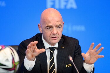 La FIFA convoca a una cumbre mundial sobre el ‘futuro del fútbol’; realizar un Mundial cada dos años será analizado