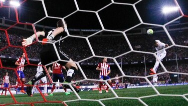 Real Madrid sacó un empate a un gol en el Vicente Calderón