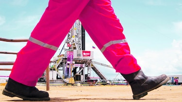 Crisis se extiende al sector petrolero