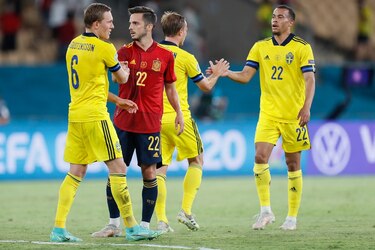 Una España sin puntería empata 0-0 con Suecia en su debut en la Eurocopa