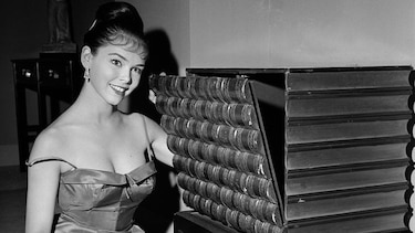 Fallece la Batgirl de los años 1960, Yvonne Craig