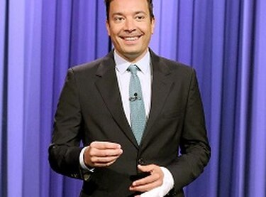 Jimmy Fallon regresa a ‘Tonight’ tras casi perder un dedo