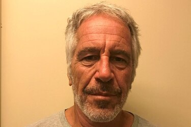 Cómo el caso Epstein está dividiendo a los simpatizantes de Trump que creen en teorías conspirativas