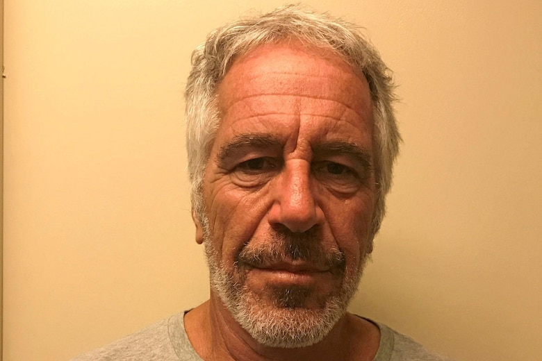 Cómo el caso Epstein está dividiendo a los simpatizantes de Trump que creen en teorías conspirativas