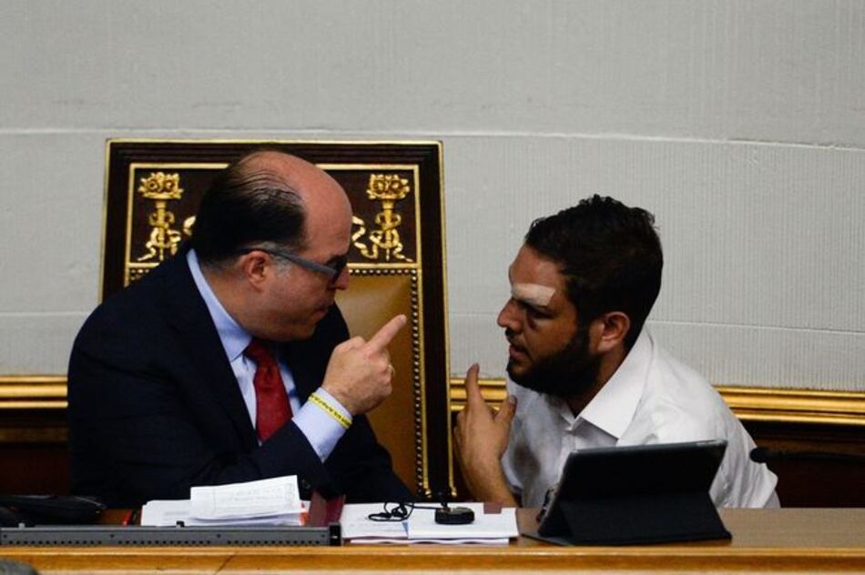 Asamblea Constituyente quita inmunidad a parlamentarios acusados de atentar contra Maduro