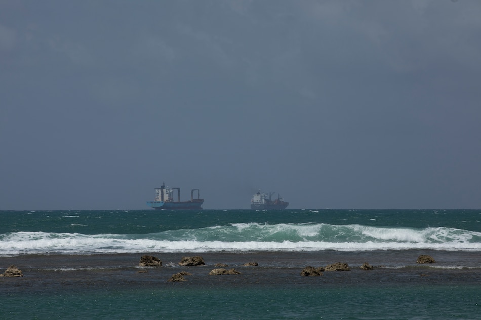 300 marinos panameños están atrapados en alta mar por el bloqueo