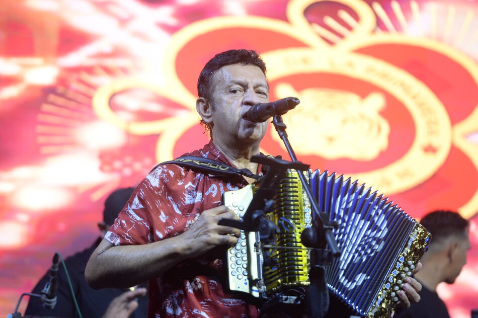 Osvaldo Ayala recibe el alta médica; ‘Hemos superado esto con la bendición de Dios’