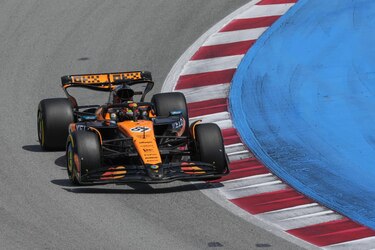 Domingo de locura en Montmeló: Piastri triunfa, Verstappen se hunde y Alonso emociona