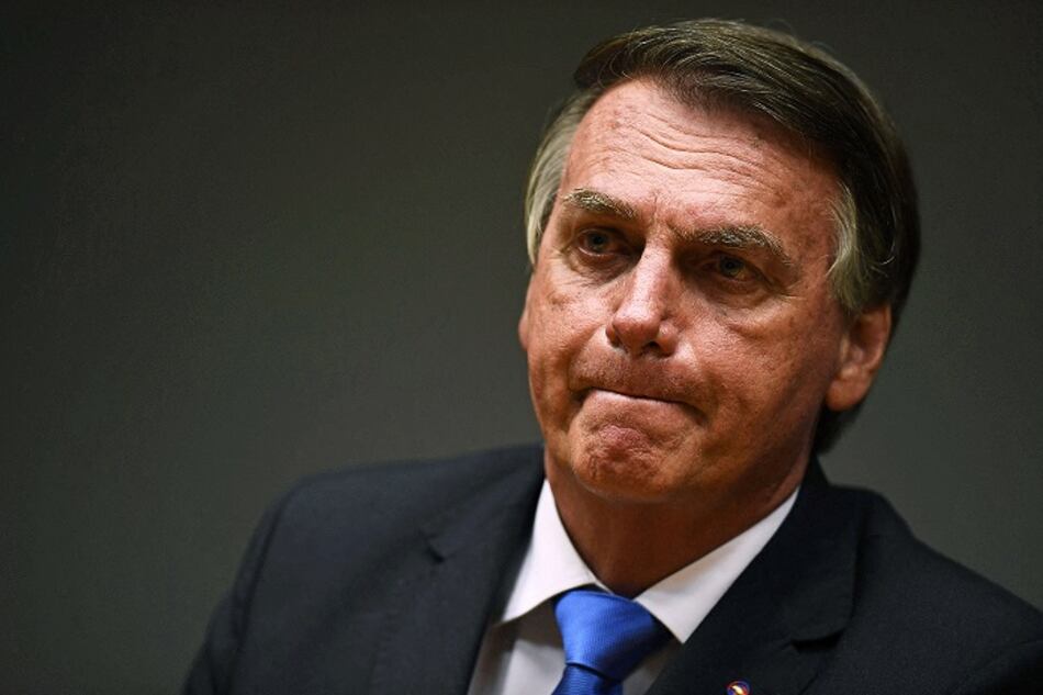 Bolsonaro falta a interrogatorio policial e intenta revertir intimación