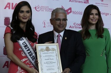 Miss Universo 2015 fue reconocida como 'Visitante Ilustre' en Panamá