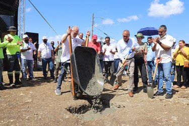 Fábrega vuelve a impulsar el proyecto del nuevo mercado de marisco