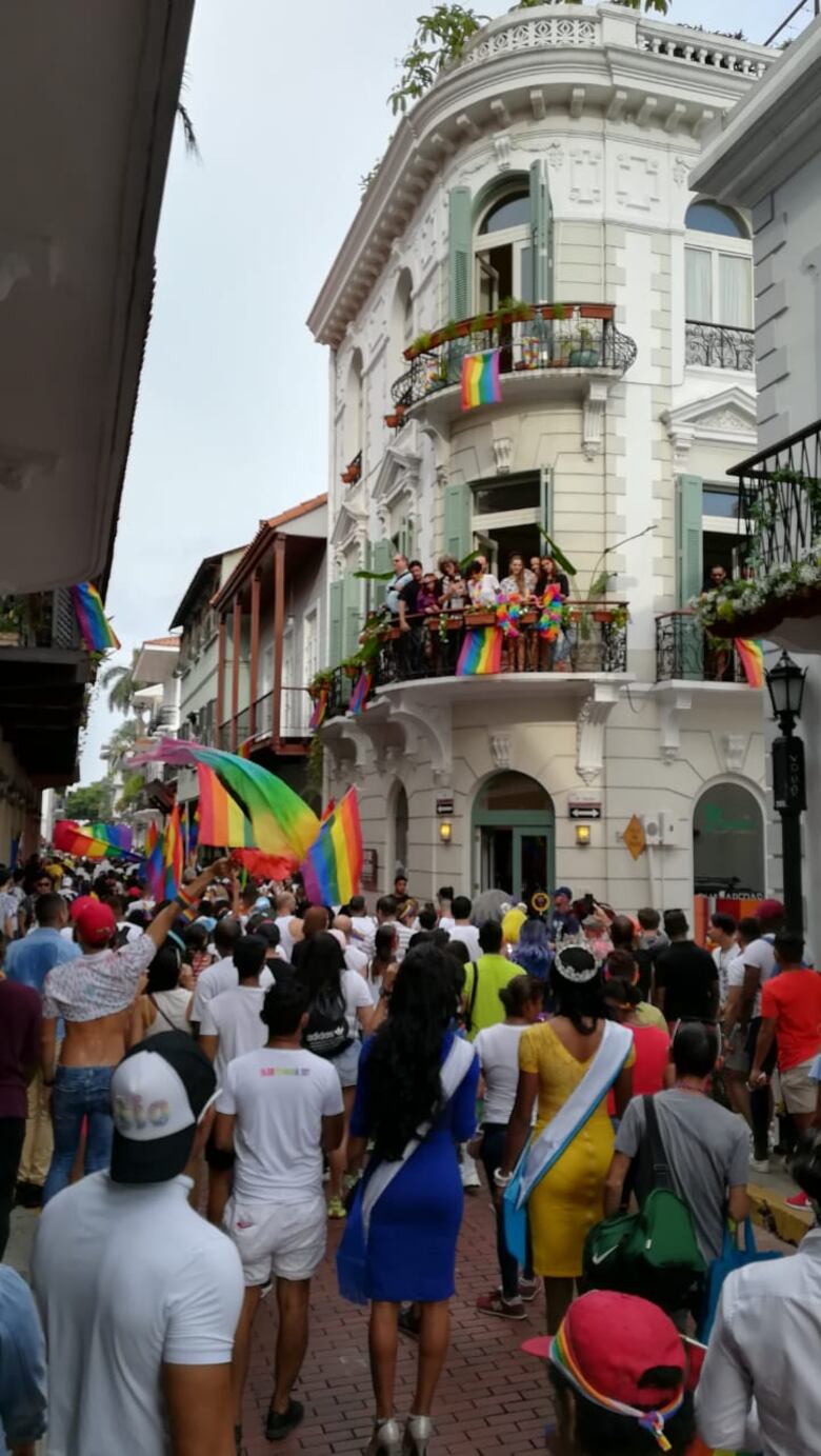 Realizan marcha del orgullo en el Casco Antiguo