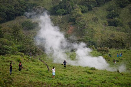 Protestas bajan de intensidad esta noche, pero persisten bloqueos en Changuinola; detienen a 14 en Veraguas