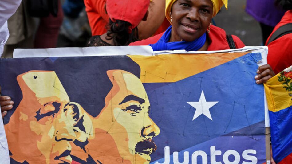 Nicolás Maduro dice que se han detenido a varios militares por apoyar supuesto complot de Estados Unidos