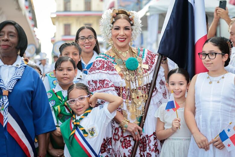 Panamá celebra el Día de los Símbolos Patrios con desfiles en el Casco Antiguo y Vía España