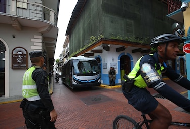 ¿Qué pasó con los buses eléctricos que operarían en el Casco?